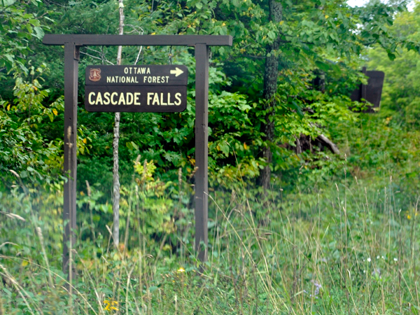 Cascade Falls sign
